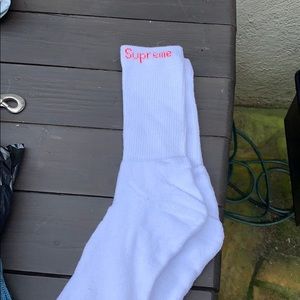 Supreme socks one pair